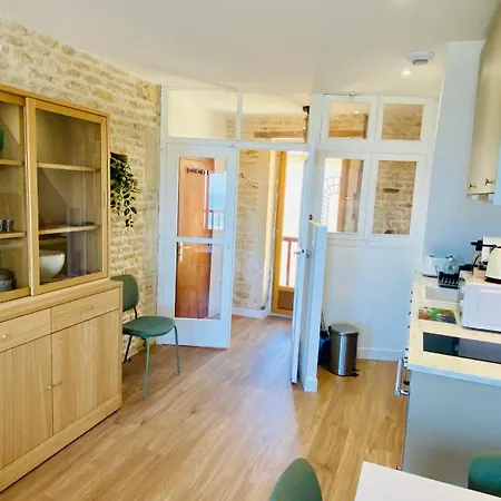 Apartment L'hirondelle, Charmante Maisonnette Vue *